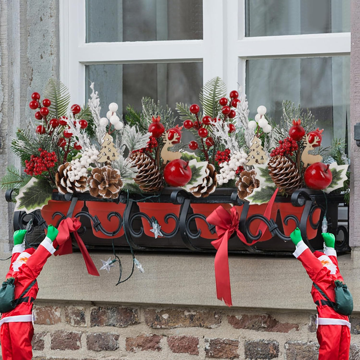 Árbol Mini Artificial Winemana con Piñas y Berries, 6 Pcs