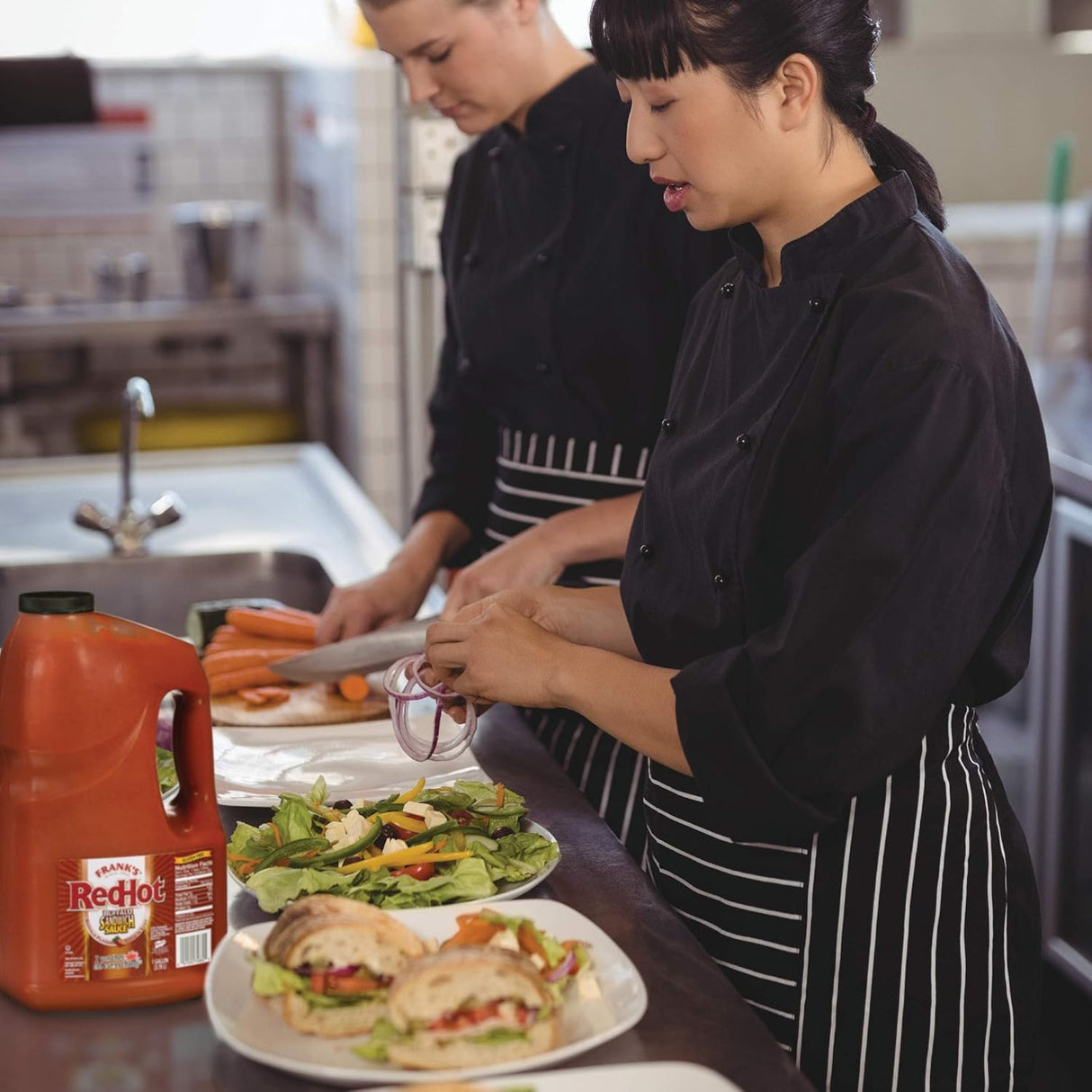 Salsa de búfalo de 128 onzas líquidas Frank's RedHot