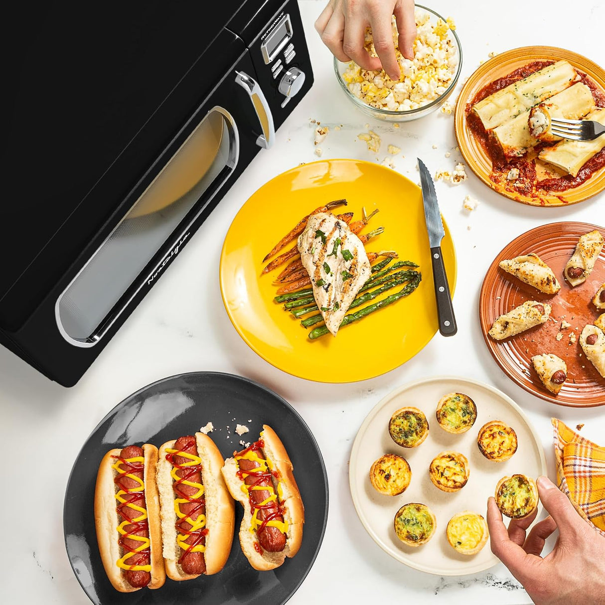 Horno Microondas Nostalgia 0.9 cu ft 900W 8 Programas