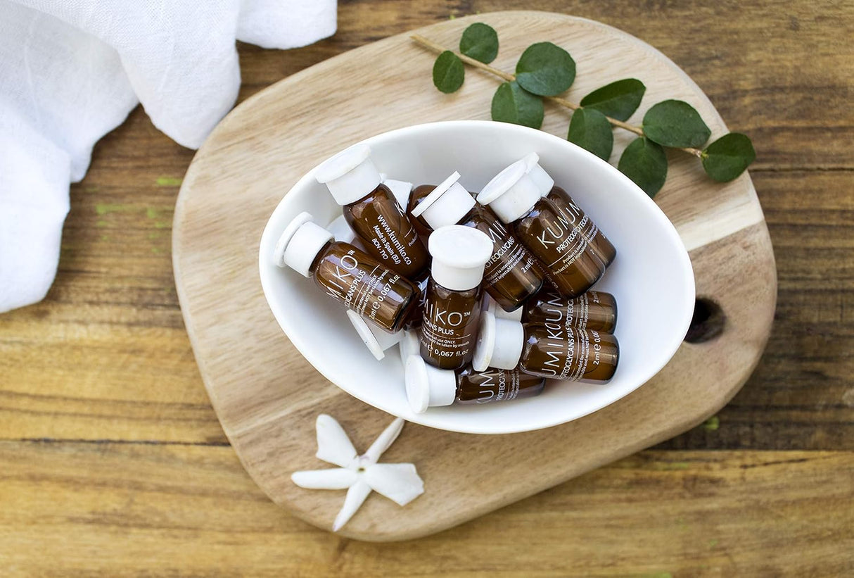 Cuidado Facial KUMIKO 1 onza total Hidratante 15 Viales