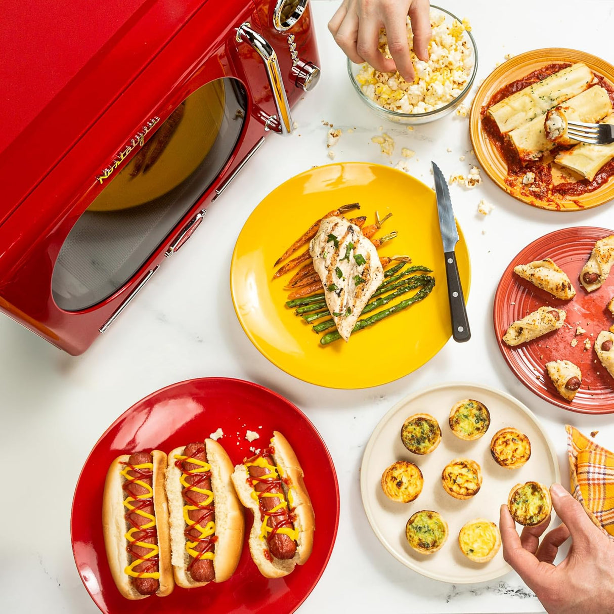 Horno Microondas Nostalgia Retro 0.7 Cu. Ft. 700W LED Digital