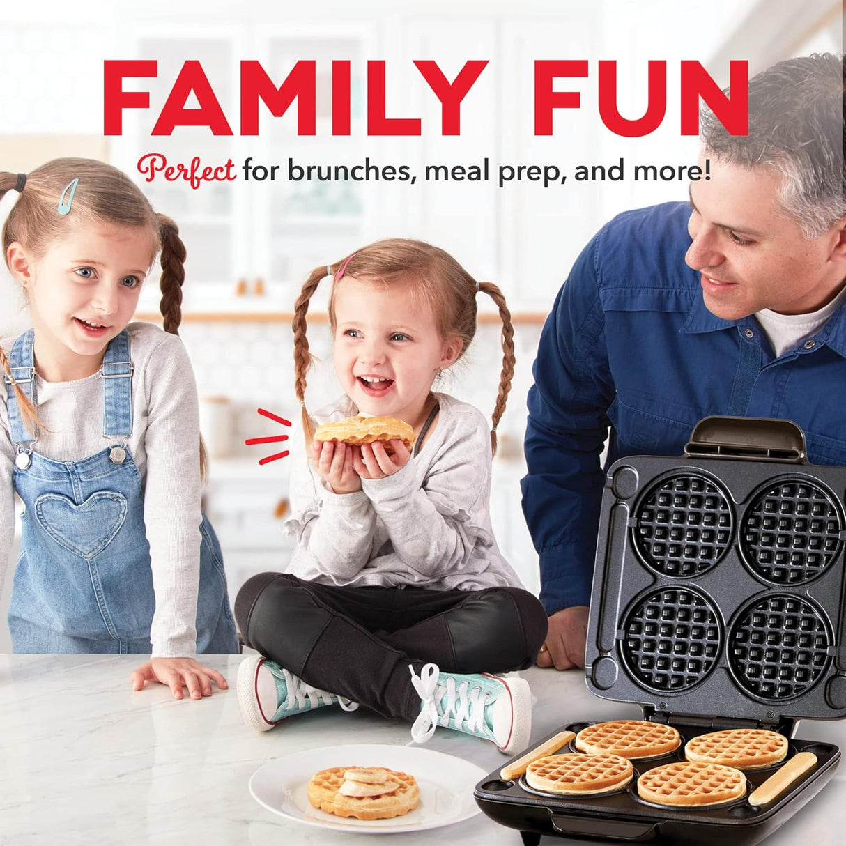 Mini Waffle Maker DASH - 4 Moldes, Super Rápido y Antiadherente