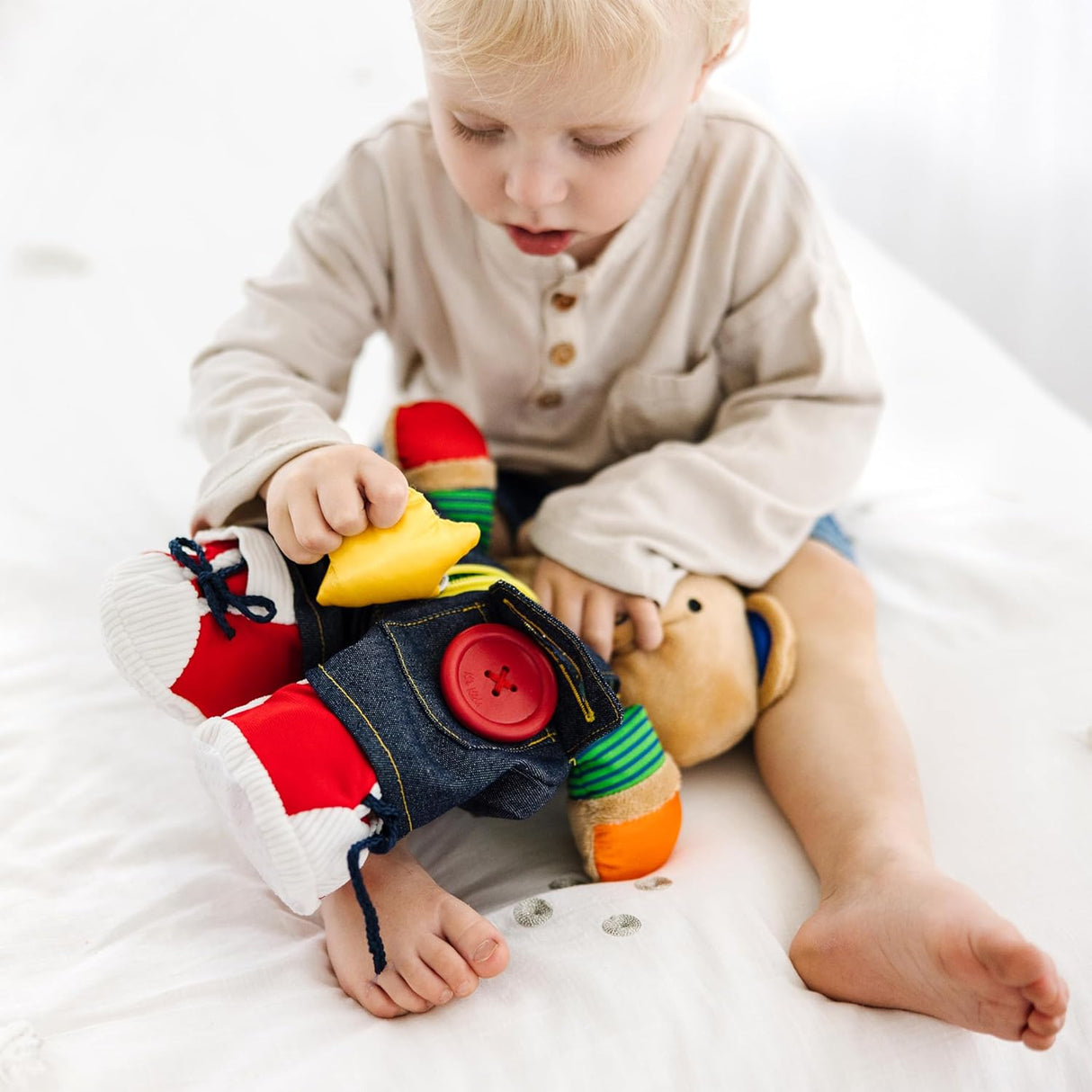 Osito de Peluche Educativo - Melissa & Doug - Jugar con Cierre