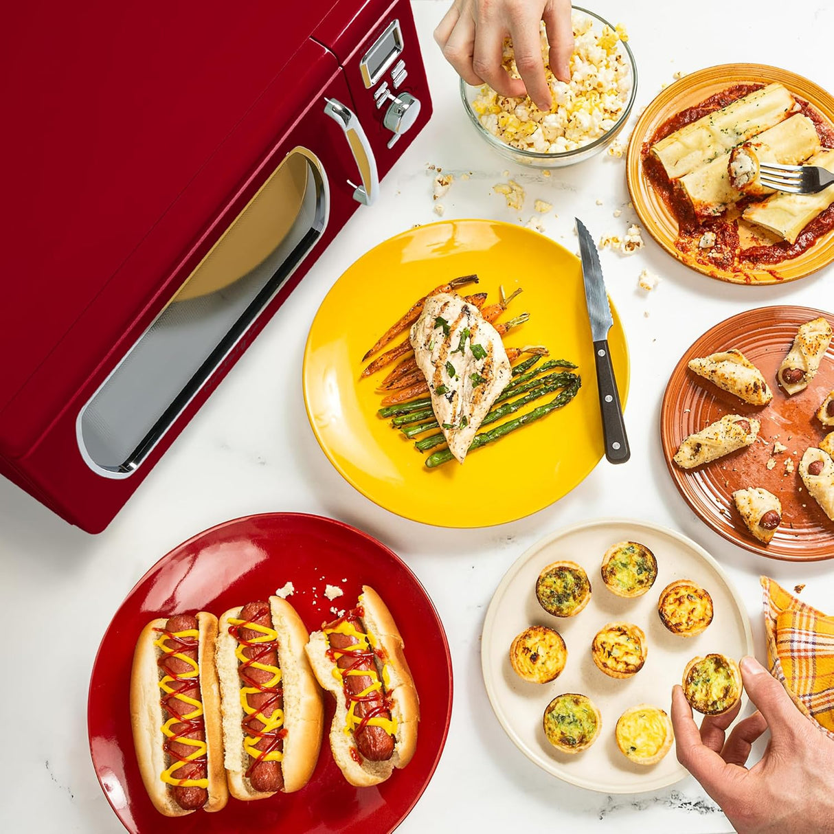 Microondas Nostalgia 0.9 cu ft 900W 8 Programas de Cocina