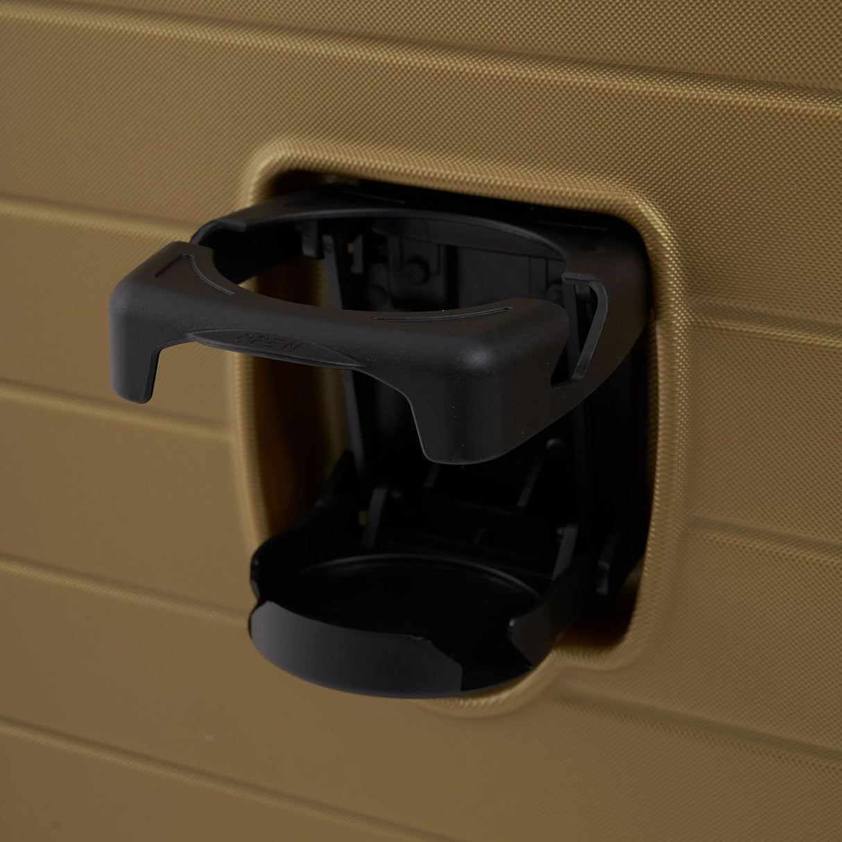 Juego de Maletas Wrangler con Soporte y Puerto USB, 2 Piezas