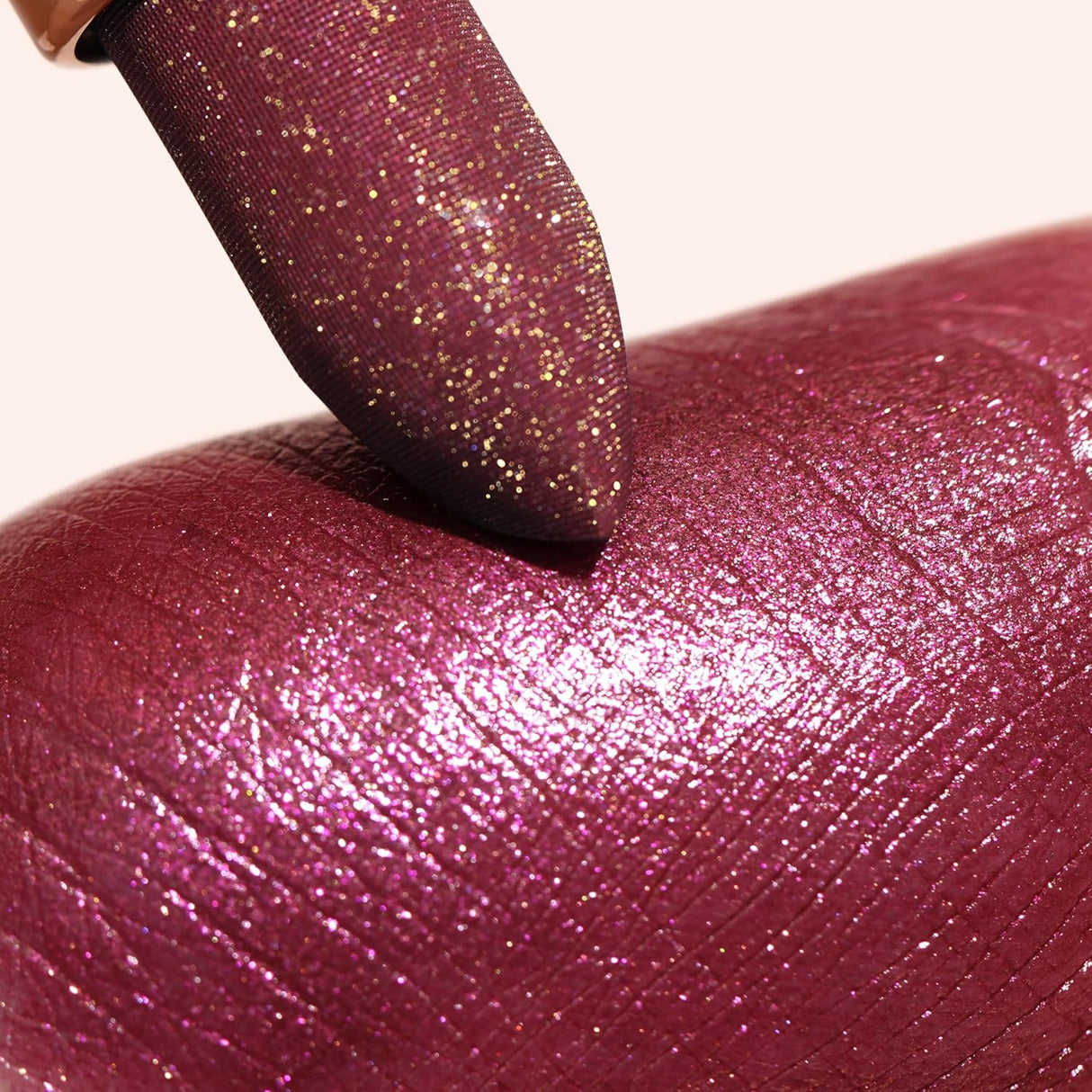 Labial Hidratante Brillo Infinito, Vegano y Sin Gluten, D05 Wildfire