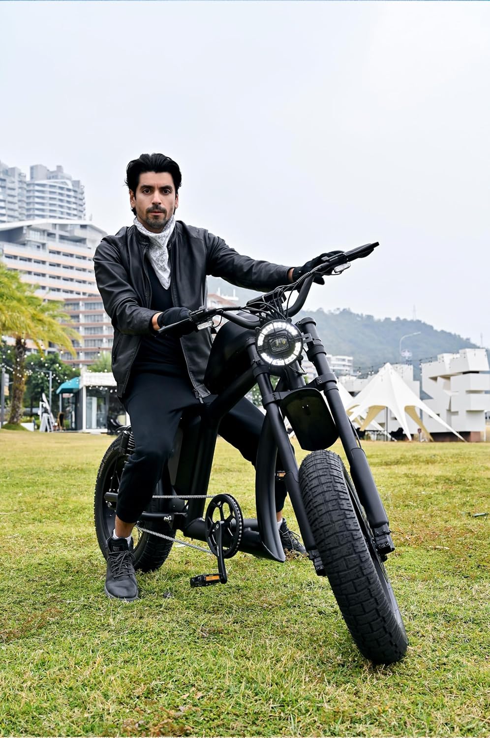 Bicicleta eléctrica BG-X 1500W, 48V, 31.5Ah, 40 millas