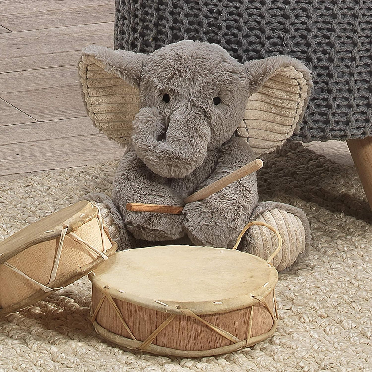 Lambs & Ivy Jungle Safari - Peluche de elefante de peluche gris Jett