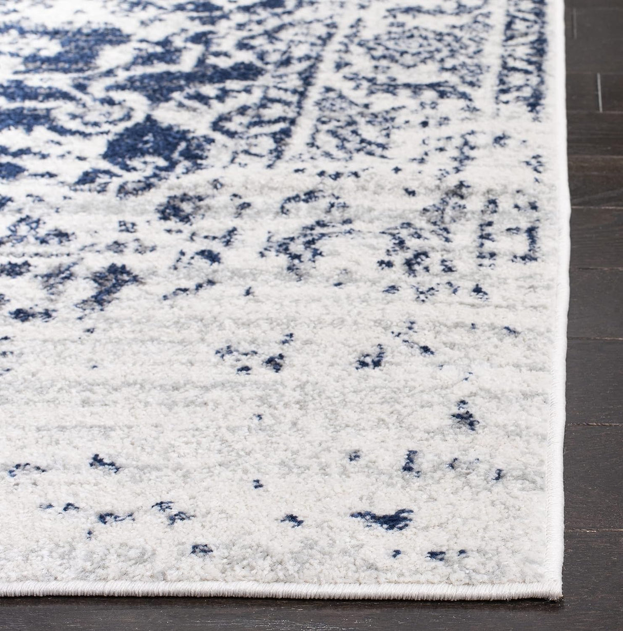 Alfombra de acento, diseño medallón nevado, modelo MAD603D