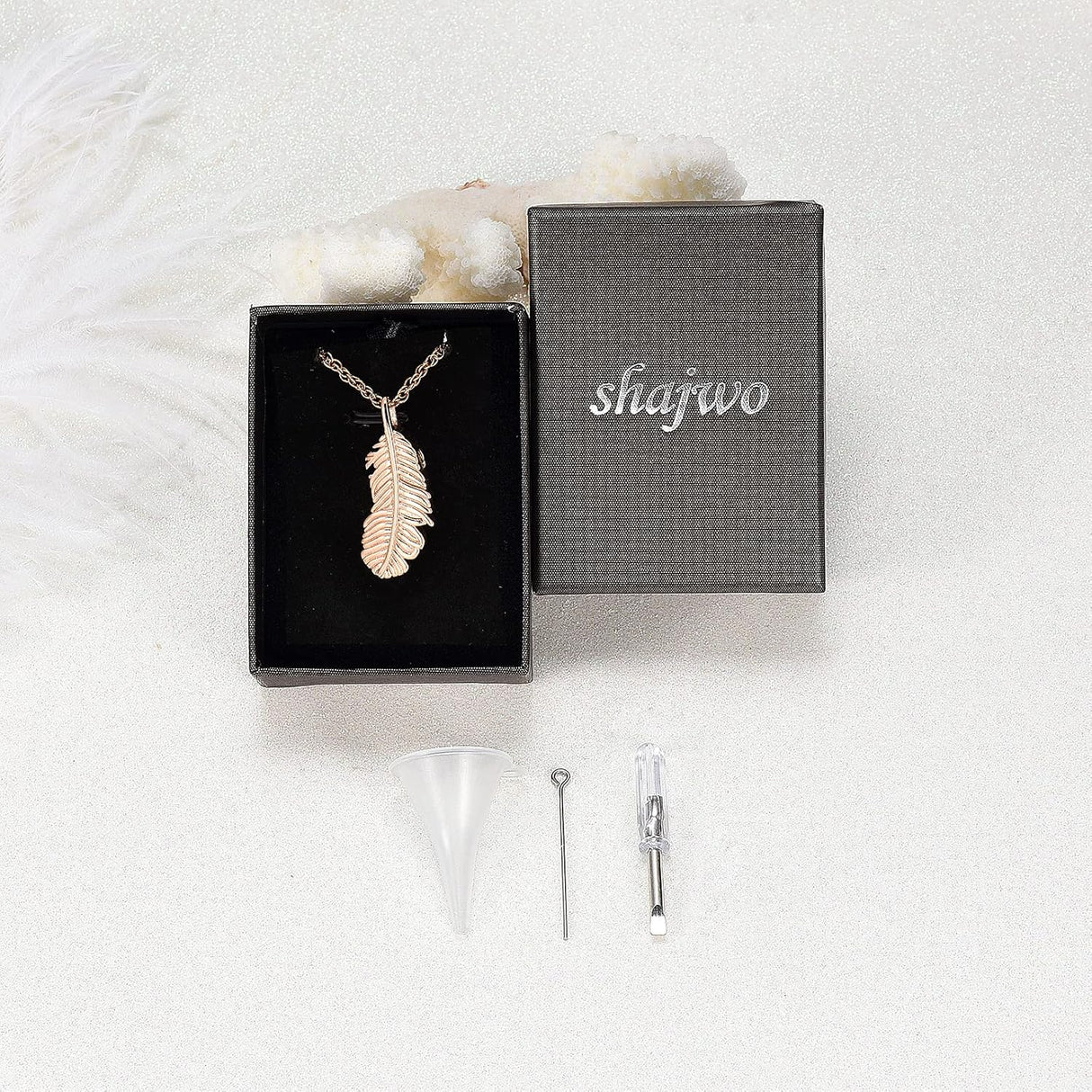 Collar de urna de ala de plumas shajwo para cenizas, Beige