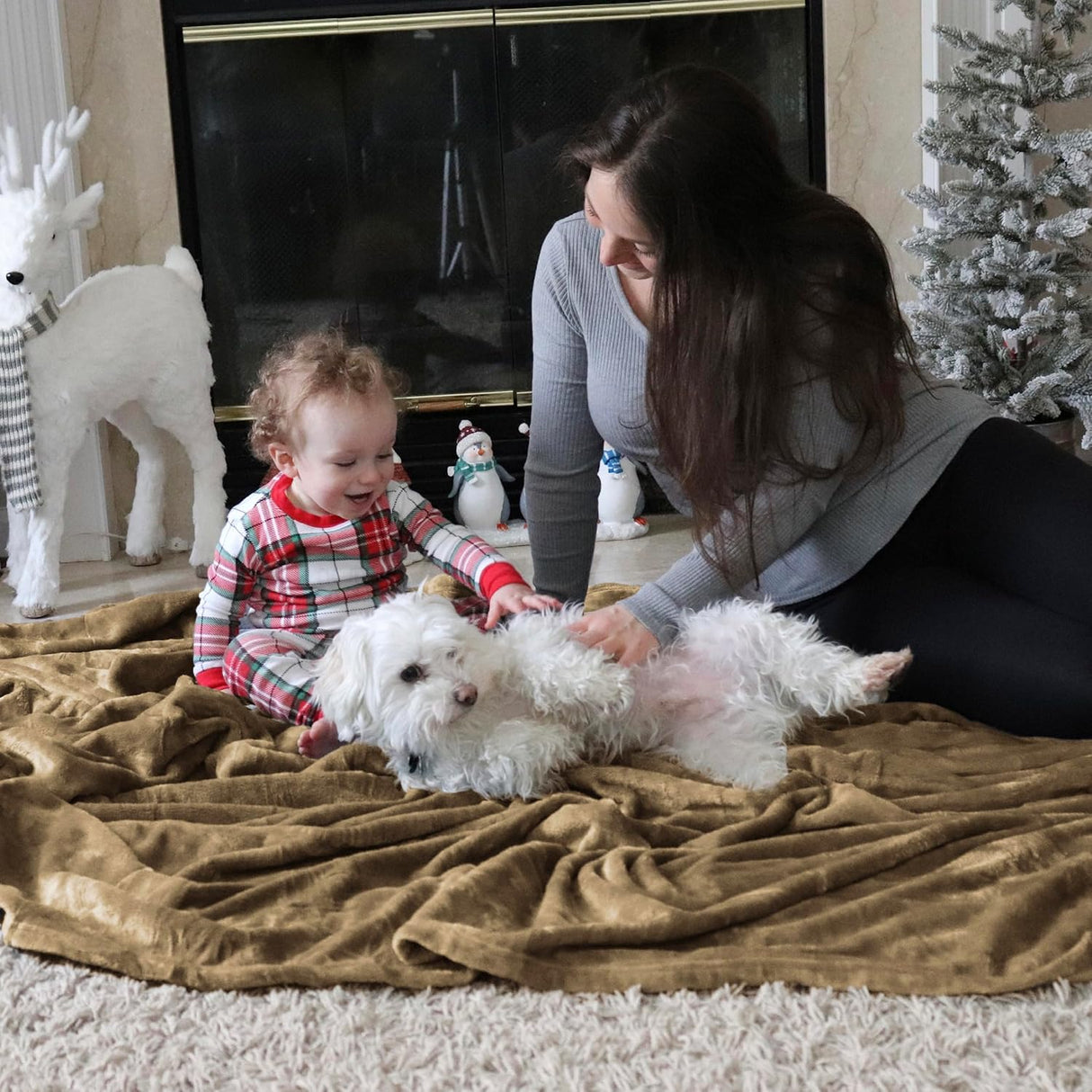 Manta Fleece Bedsure, Ligera, Suave y Cómoda, Tamaño Throw