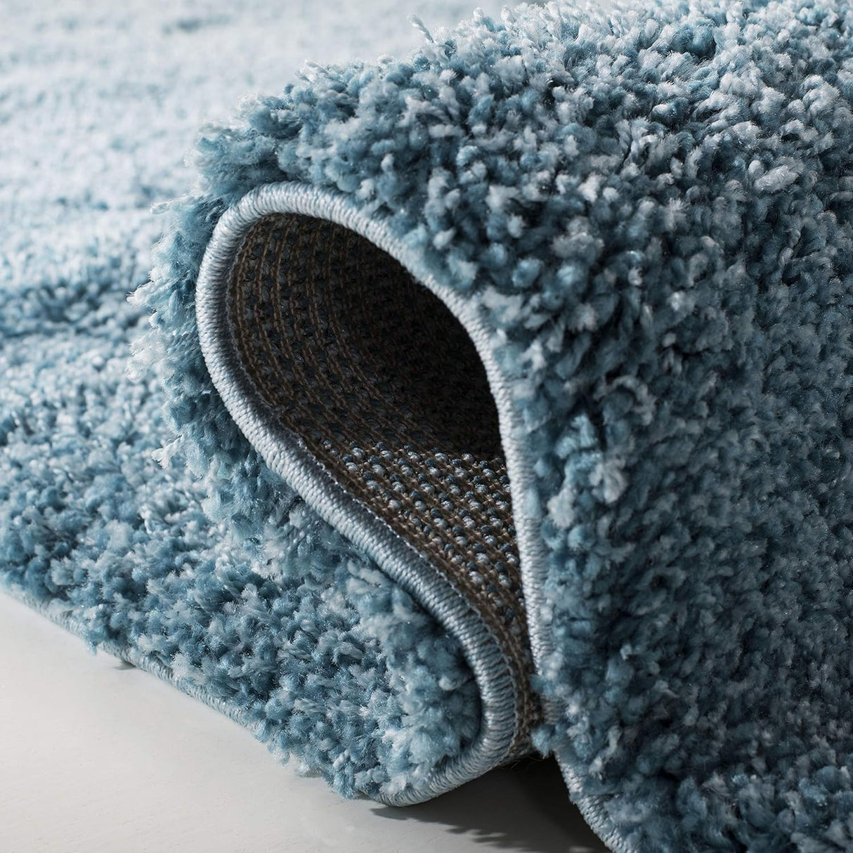 Alfombra Runner Shag No Desprende, Ideal para Áreas de Tráfico