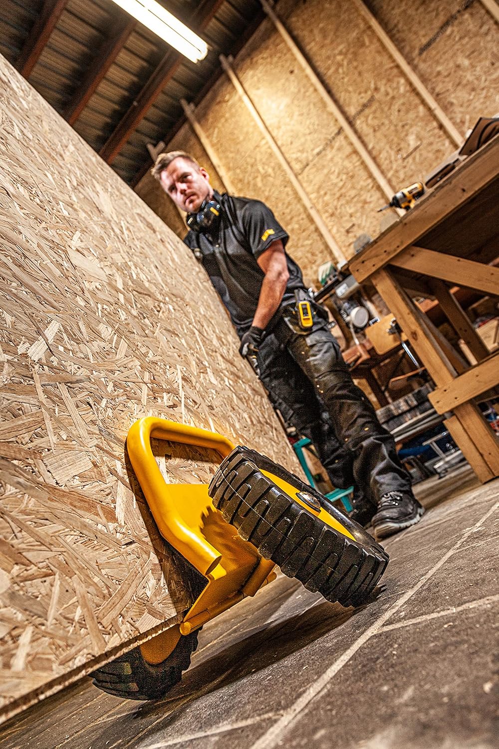 Carretilla para paneles Dewalt, 1200 lbs, DXWT-PS200