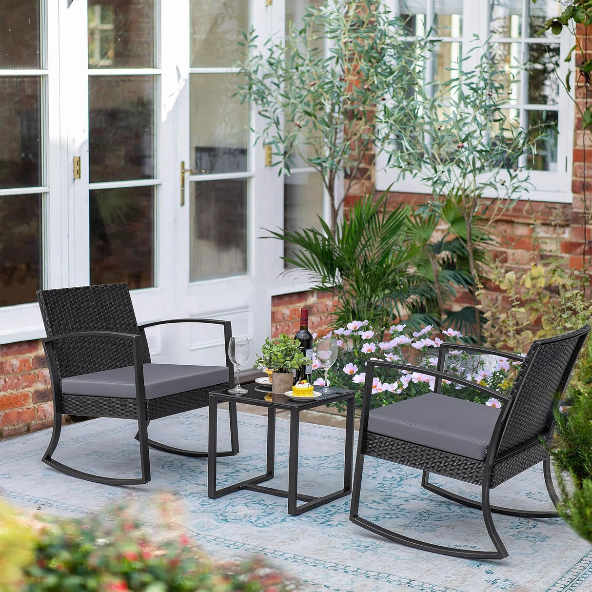 Greesum Juego de muebles de exterior de 3 piezas para patio, bistró, mecedoras con mesa de centro de cristal para piscina, playa, patio, balcón, porche, terraza, jardín, gris