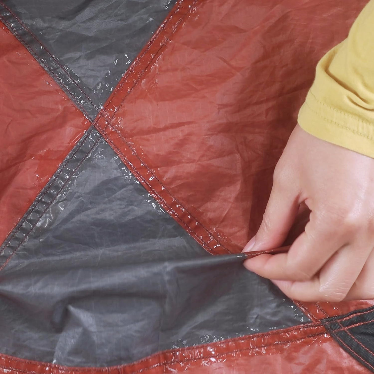 Sellador impermeabilizante y adhesivo para tiendas