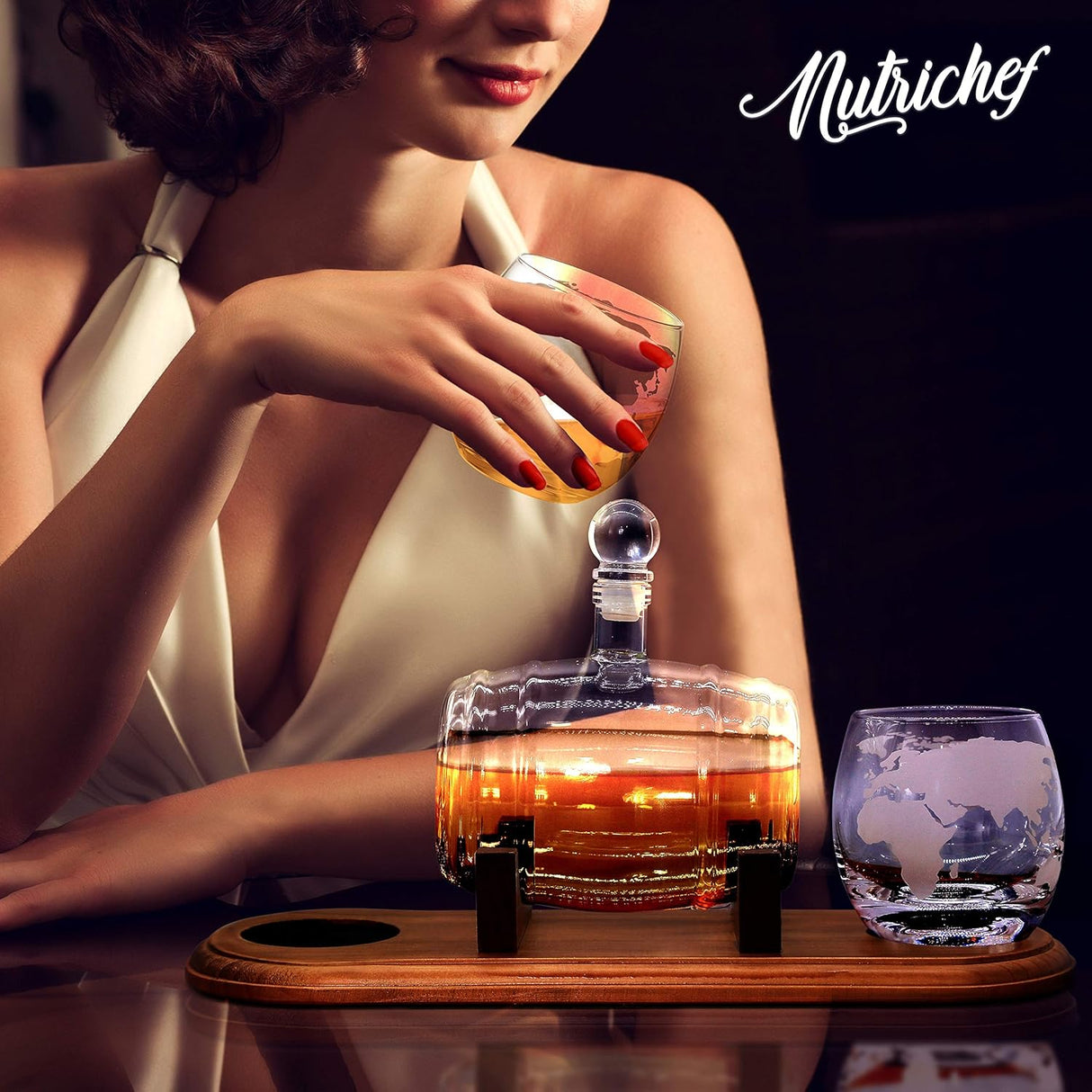 Decantador de whisky de vidrio NutriChef 750ml set con vasos NCGDS19