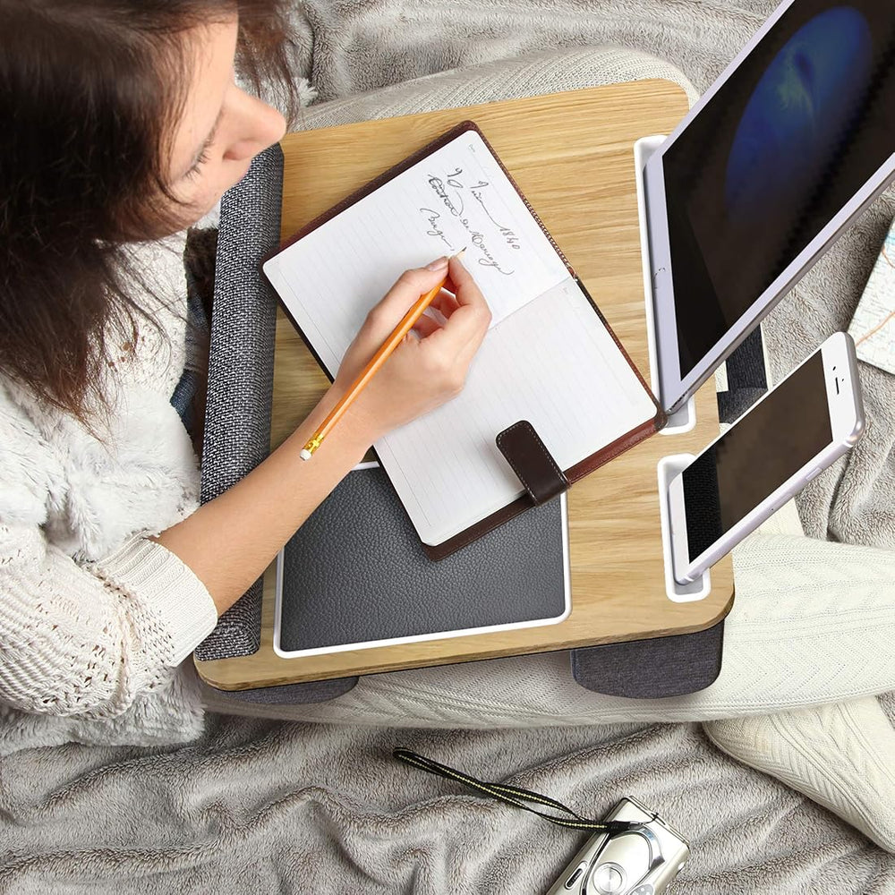 Lap Desk: se adapta a un escritorio para computadora.