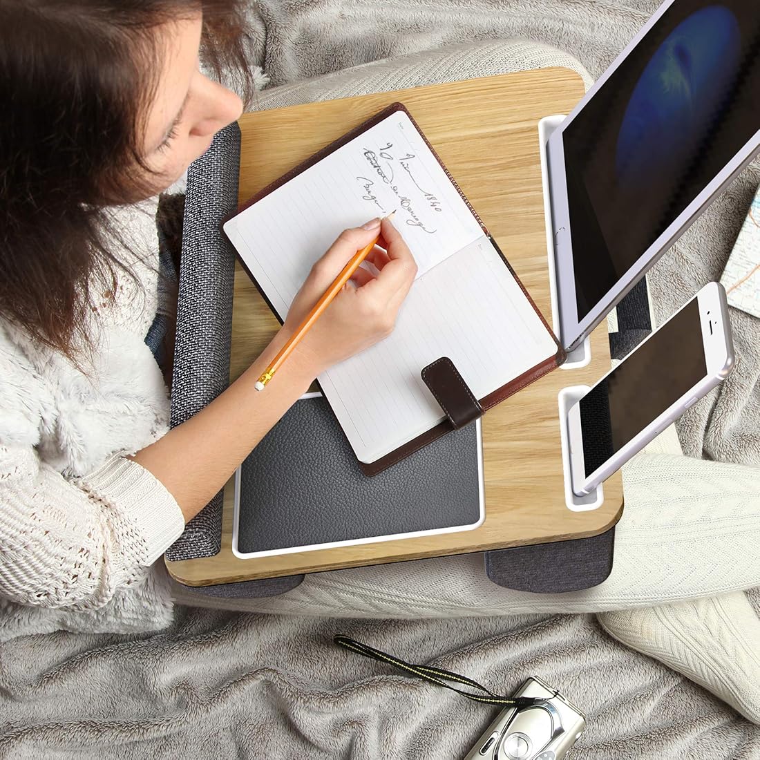 Lap Desk: se adapta a un escritorio para computadora.