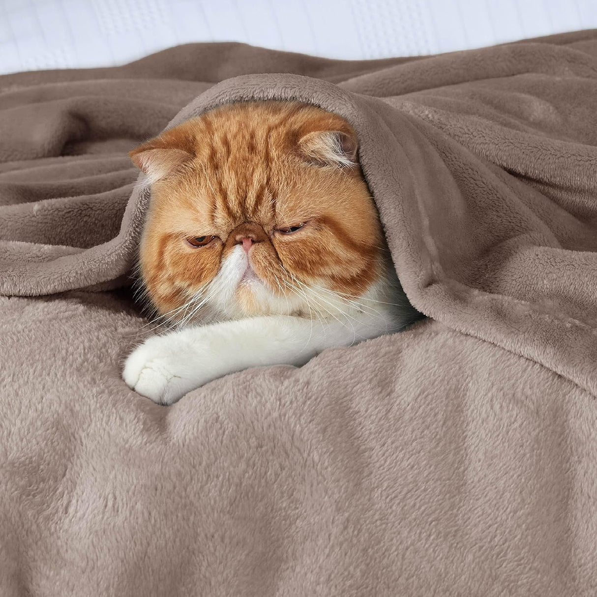 Manta de Felpa Bedsure para Sofá - Ligera y Suave, 50x60 pulg.