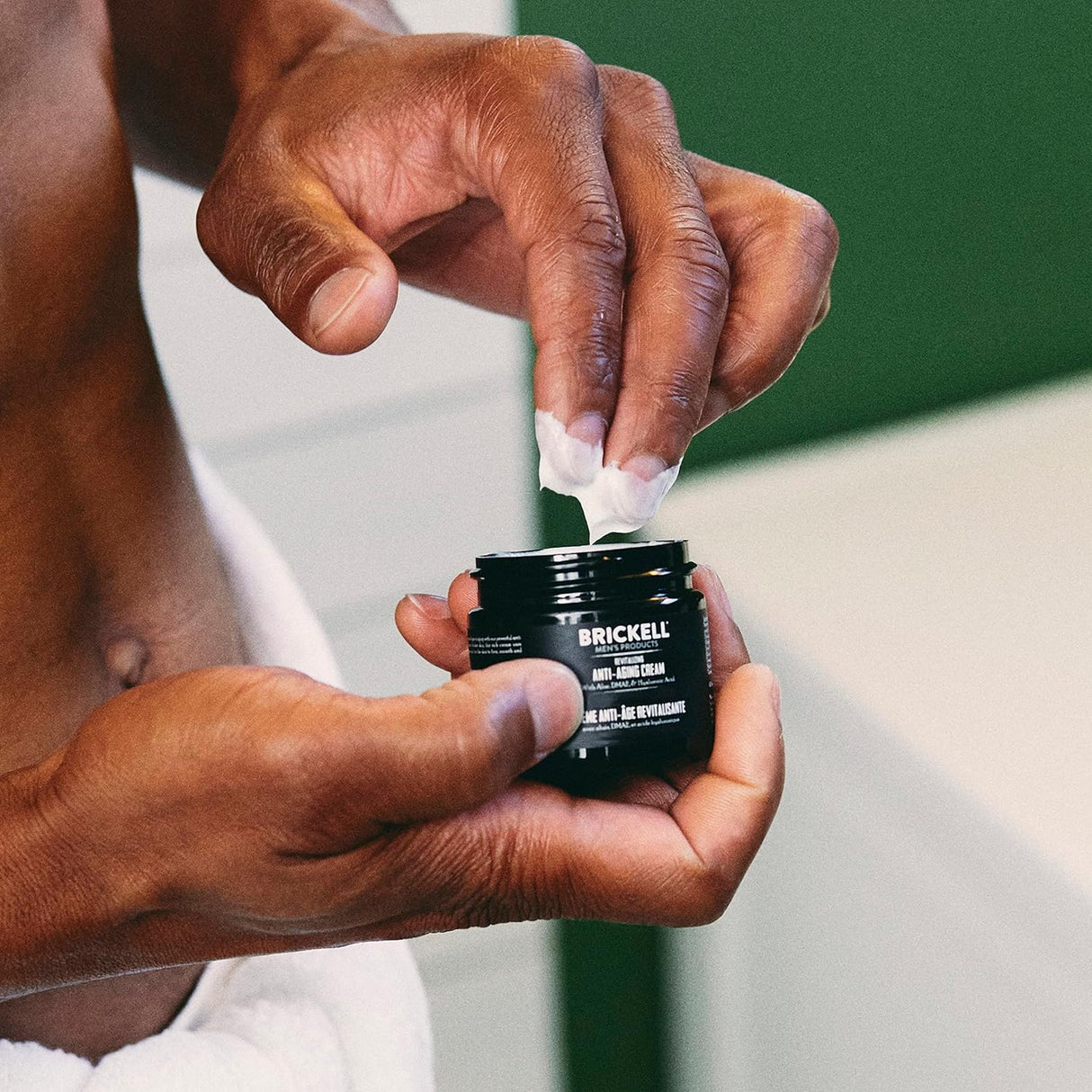 Crema facial antiarrugas y crema para ojos Brickell Men's