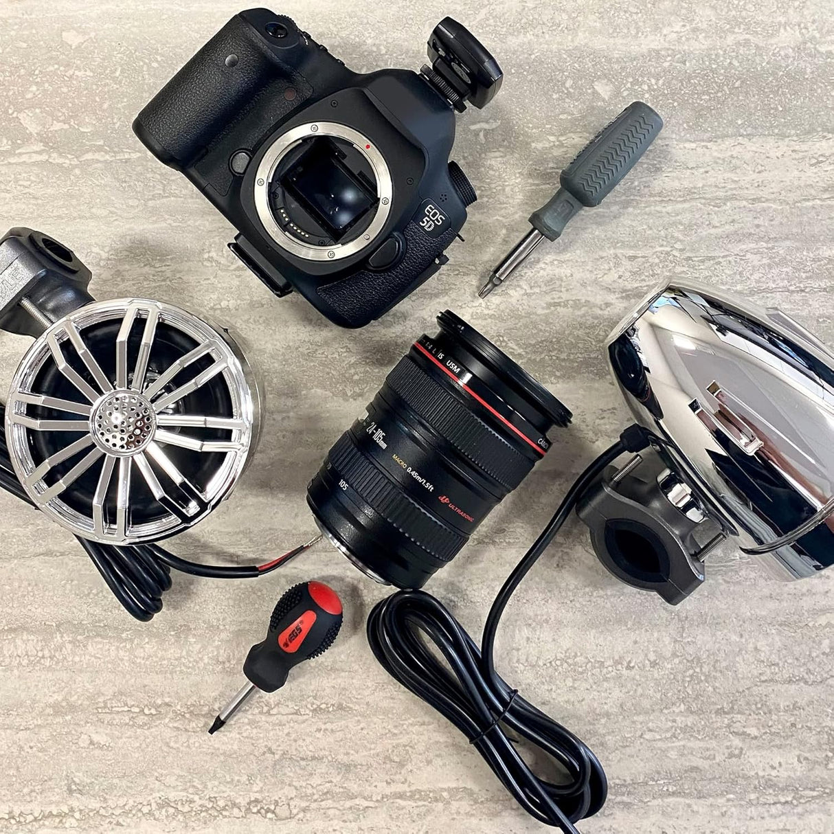 Parlantes todoterreno impermeables PYLE PLMR32CR