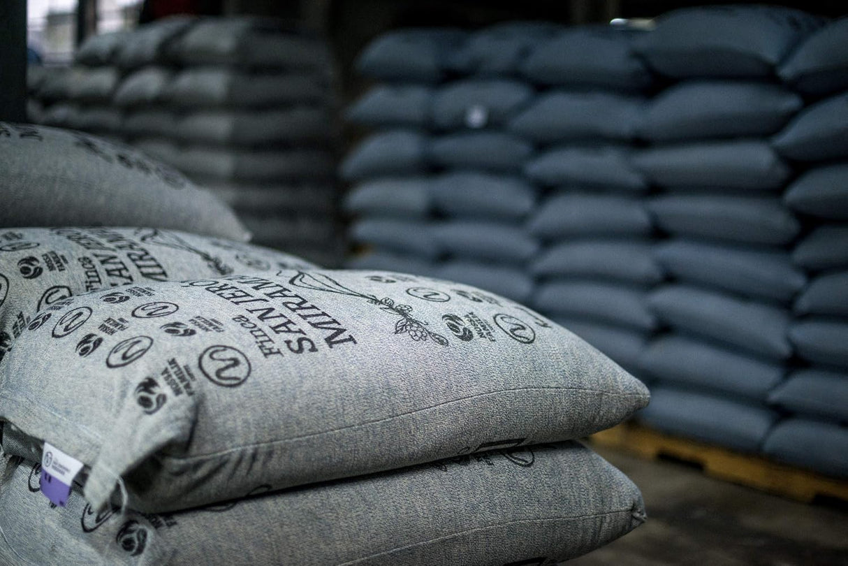 Café Orgánico Descafeinado Brasil, Tostado Medio-Alto, 5lb