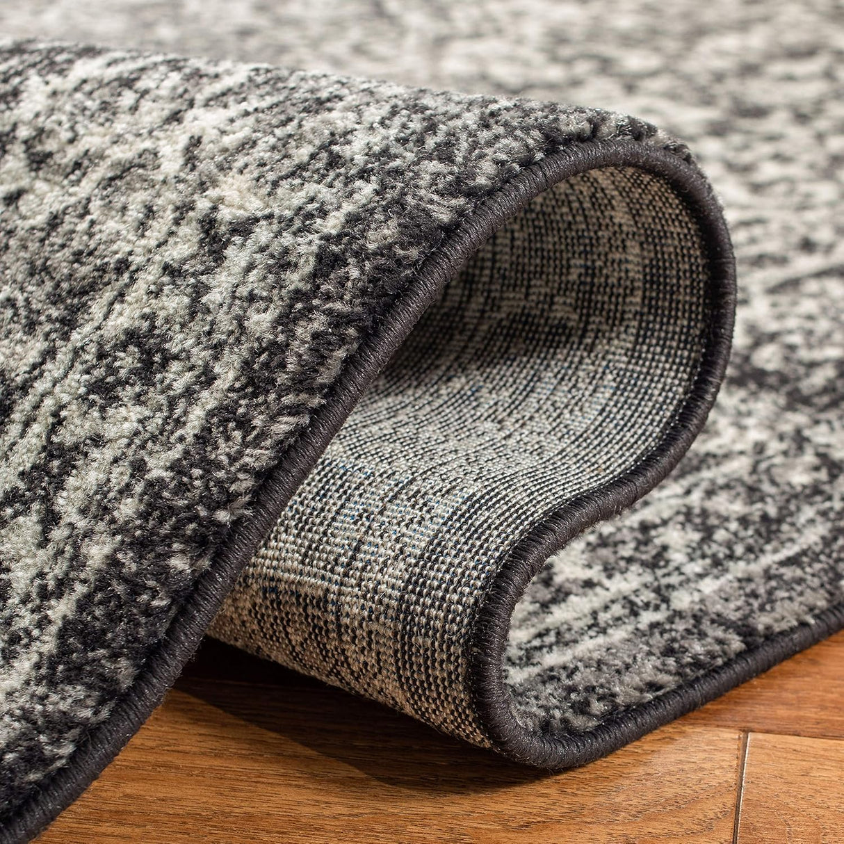 Alfombra de área, diseño oriental desgastado, modelo EVK256R