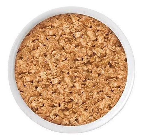 Entrante de pescado blanco y atún en copos