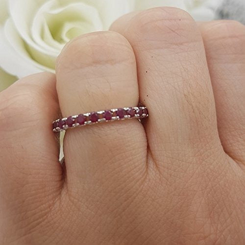 Anillo. Alianza de boda apilable considerable