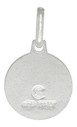Delicado collar de medalla de San Cristóbal de Plata de Ley