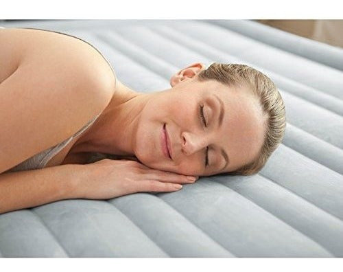 Cama hinchable con bomba eléctrica incorporada