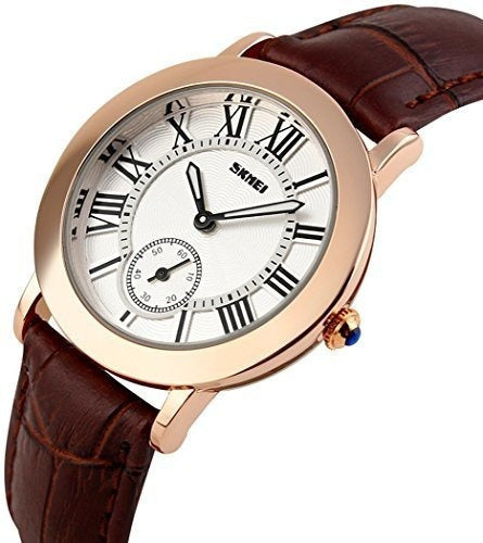 Reloj de pulsera de oro rosa con correa de cuero marrón