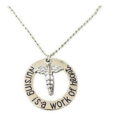 Collar colgante para enfermeras