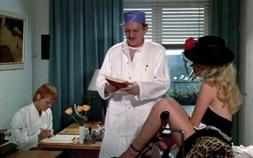 Sin Puntada Parte 2: Entre Las Hojas