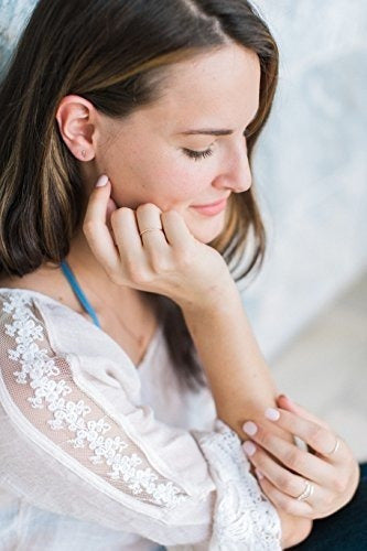 Honeycat Mini Anillo De Fila De Cristal En Una Placa De Oro