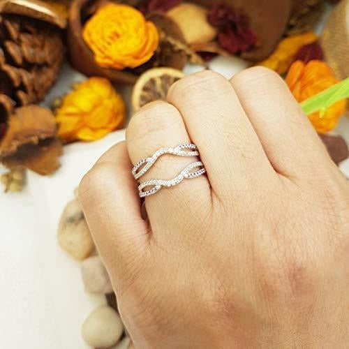 Anillo de bodas de oro de 10k con diamantes blancos y zafiro