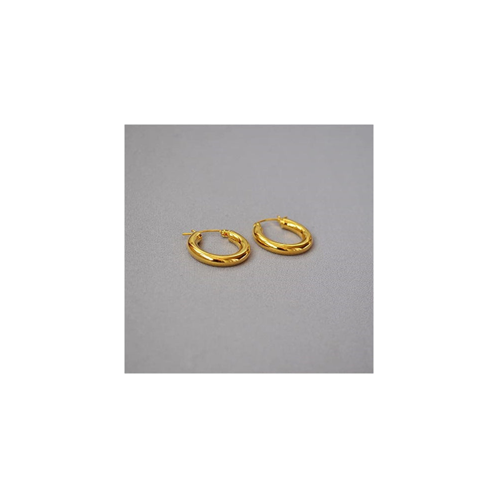 Aretes de aro gruesos chapados en oro
