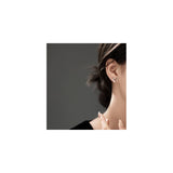 Aretes de plata con diseño de corazón para mujeres