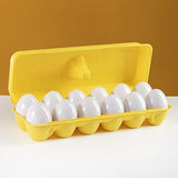 Huevos de Pascua con soporte para huevos amarillos