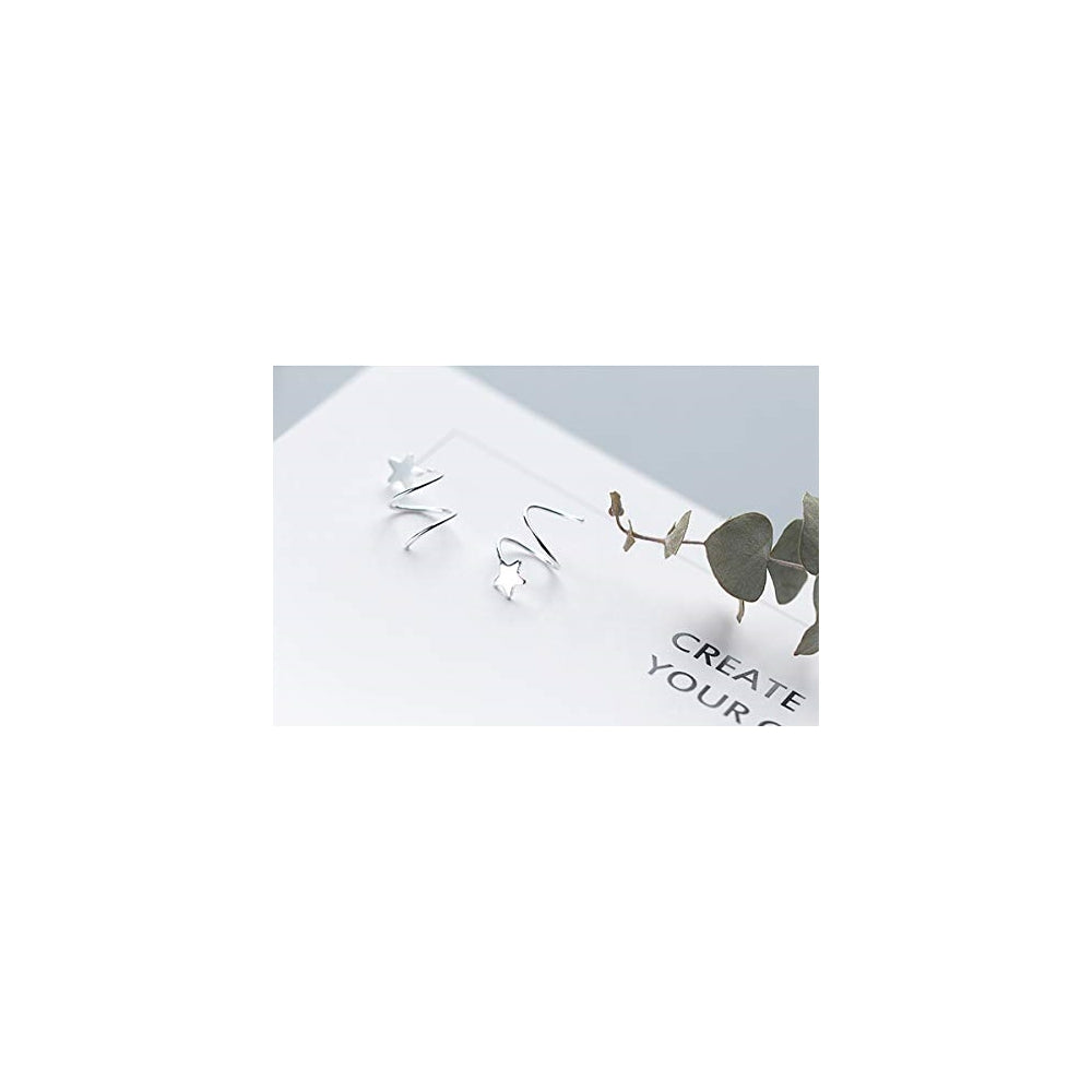 Aretes de plata con diseño de estrella para mujer