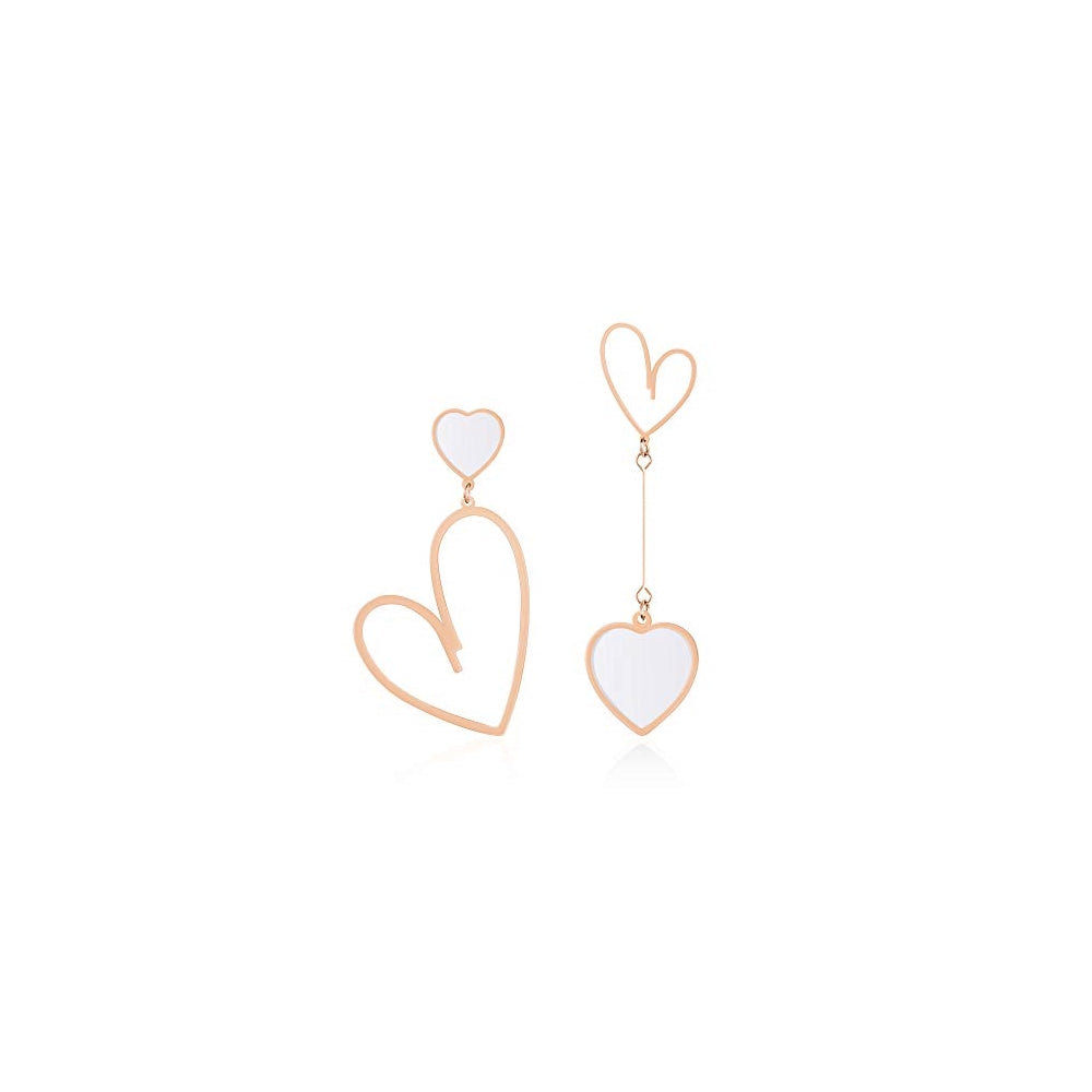 Aretes colgantes  con forma de corazón chapados en oro