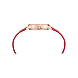 Reloj para mujer con correa de cuero.