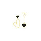 Aretes colgantes chapados en oro con forma de corazón
