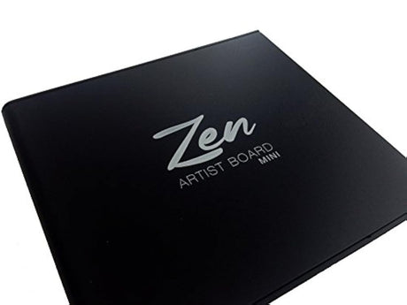 Zen artista junta pintura de mini con el agua relajaciónes