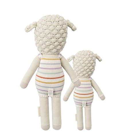 Muñeca de punto a mano