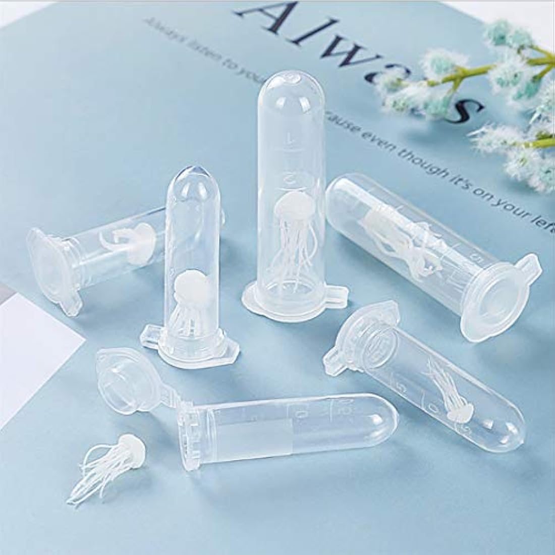 iSuperb - 18 moldes de resina epoxi para rellenar minicamelipes, caballitos de mar, peces de búfalo, para hacer joyas, manualidades, color blanco
