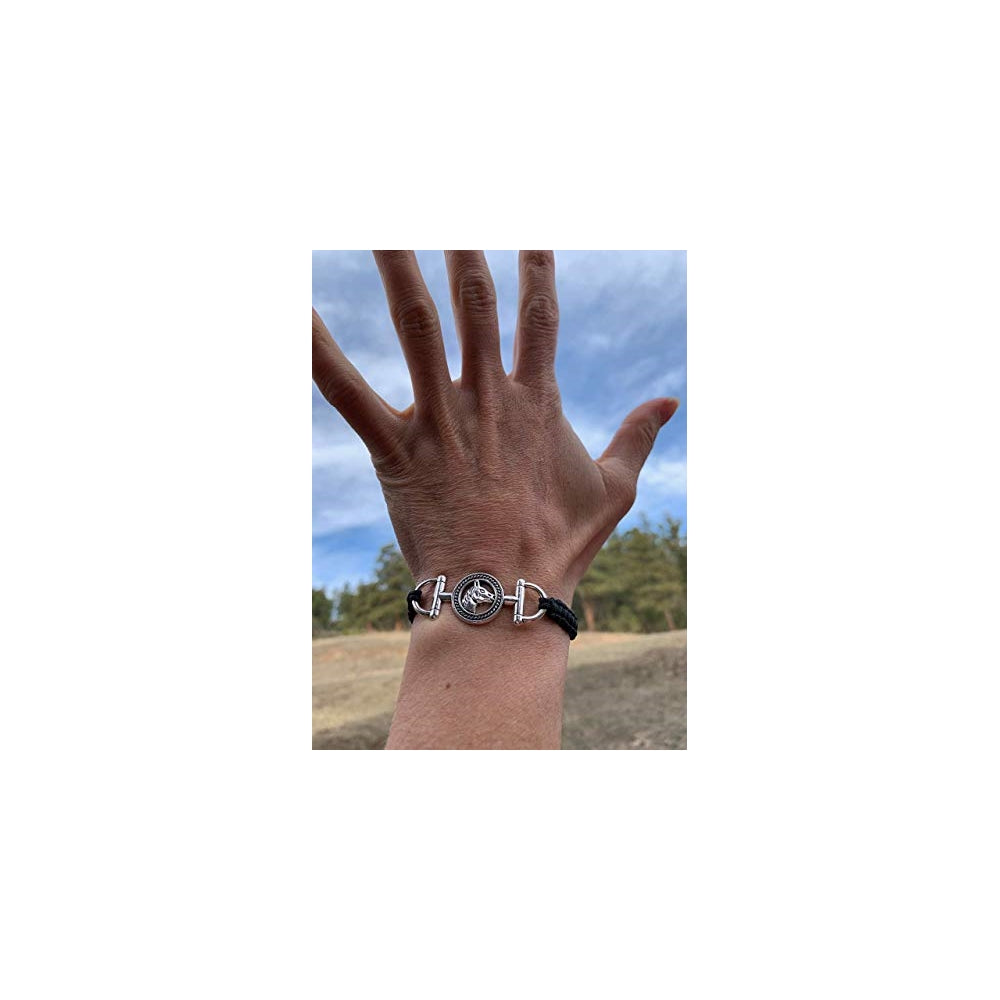 Pulseras y tobilleras con dije de caballo para niñas
