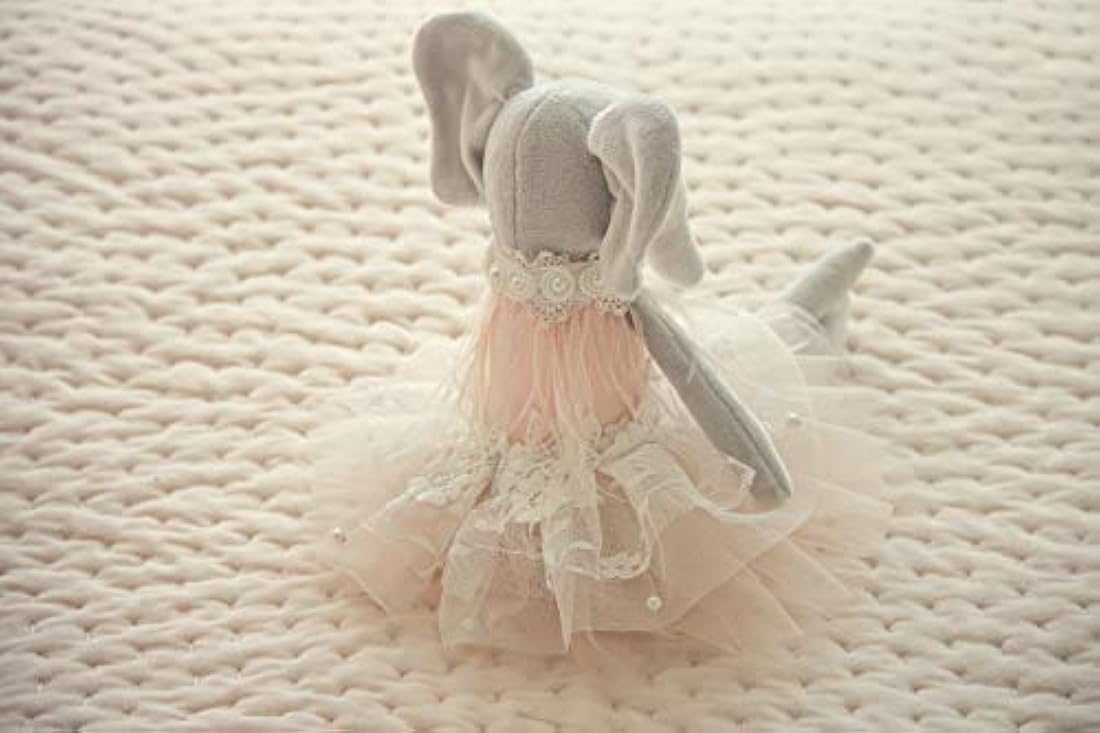 elefante de peluche con delicado tutú Inspired by Jewel