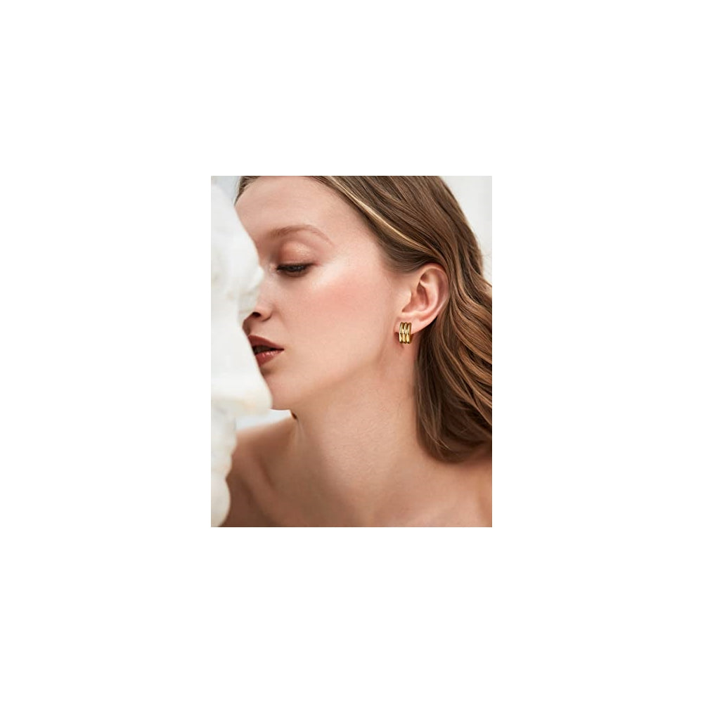 Aretes chapados en oro tipo arracadas para mujer