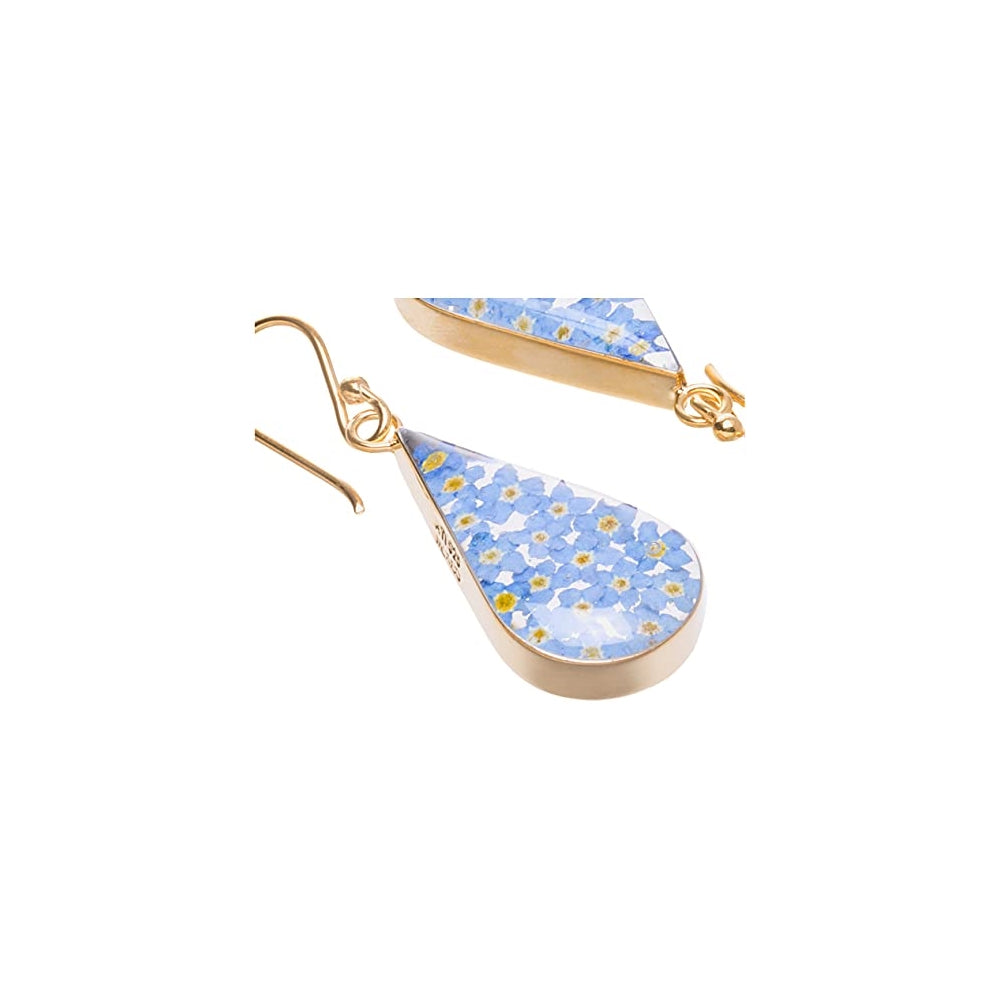 Aretes de plata  en forma de lágrima con flores prensadas